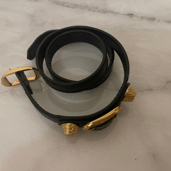 BALENCIAGA
Leather Arena Triple Tour Wrap Bracelet (M) - Picture 4 of 4